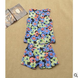 free shippin 2013 spring and summer women's fashion print silk set fashion suit top and shorts