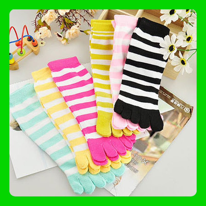 FREE SHIPPING 12 PAIRS/LOT Candy toe socks Women cotton socks Striped toe socks Sub-toe socks