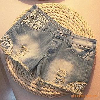 FREE SHIPPING&2011 spring summer new ladies' jeans & lace do old washing grinding white bull-puncher knickers