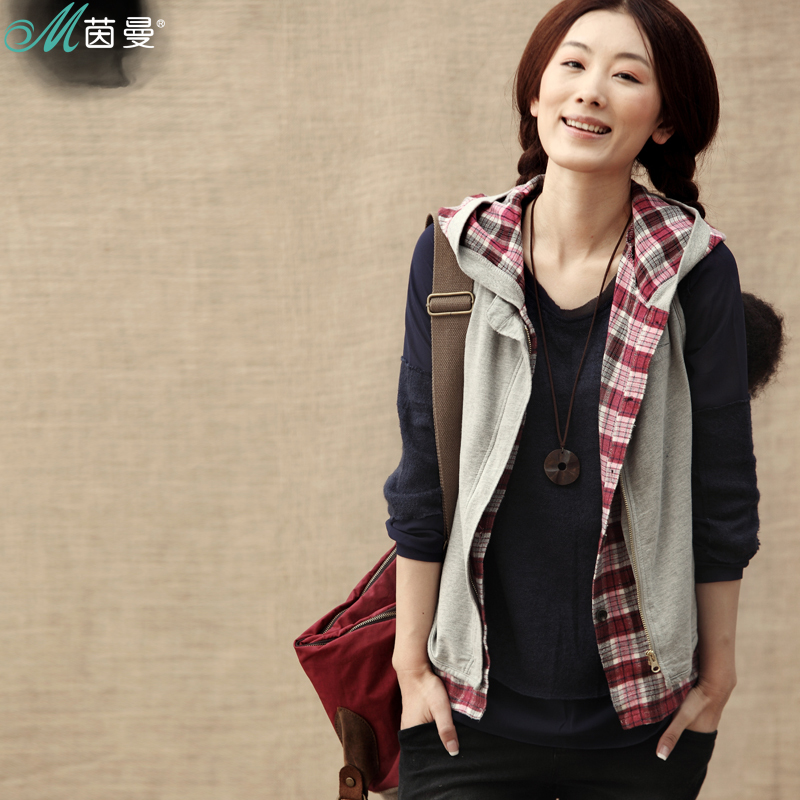 FREE SHIPPING   2012 autumn double layer sweep plaid with a hood cotton vest h823072266