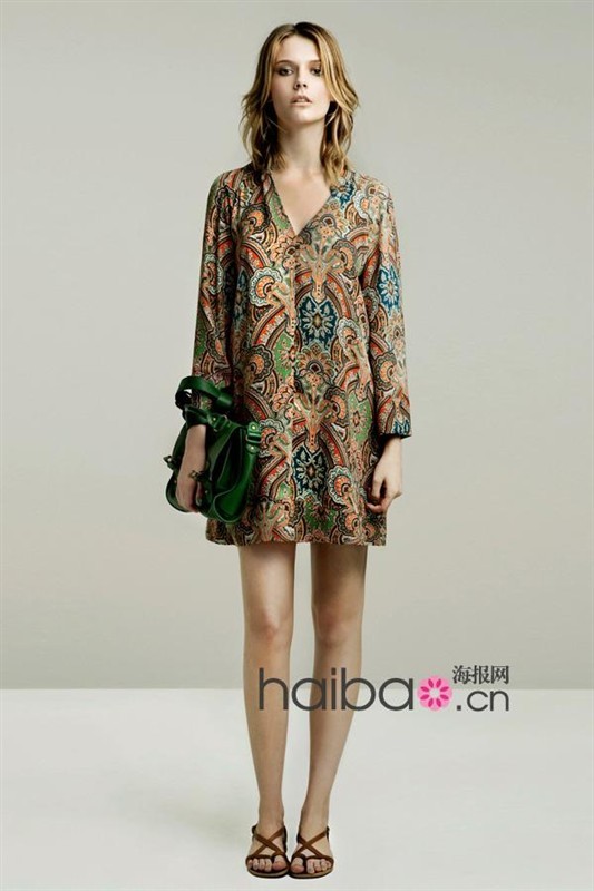 Free shipping 2012 fashion vintage print V-neck medium-long loose shirt female print long gown