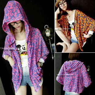 Free shipping! 2012 flavor loose color block sunscreen sports casual hooded outerwear