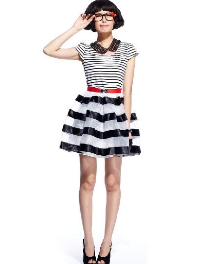 free shipping 2012 hot sell  cultivate one's morality round brought short sleeve black and white stripe dress