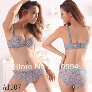 Free shipping 2012 new arrival green flower seamless push up bra set women's underwear A1207 wholesale/retail