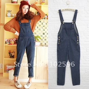 Free Shipping:  2012  new  arrivals  Jeans  bib pants loose denim jumpsuit lowing pants   Li12062