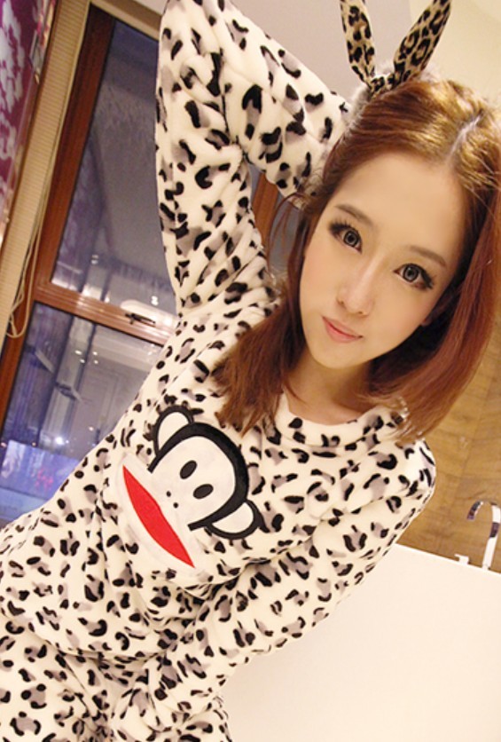 free shipping 2012 super lovely coral fleece thermal long-sleeve derlook sleep set