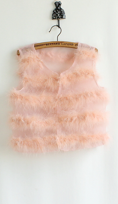 free shipping 2012 vintage small fashion ostrich fur vest female fur coat cardigan vest