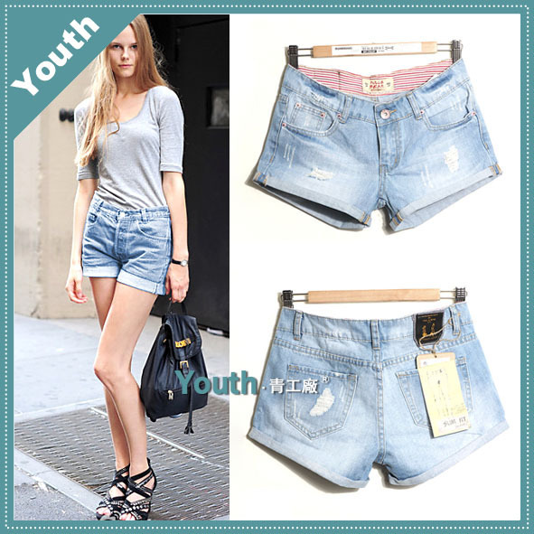 free shipping 2012 water wash light blue drawing hole female low-waist denim roll-up hem loose shorts