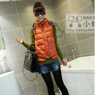 Free shipping 2012 women's casual fashion sleeveless hooded small vest zipper vest short jacket