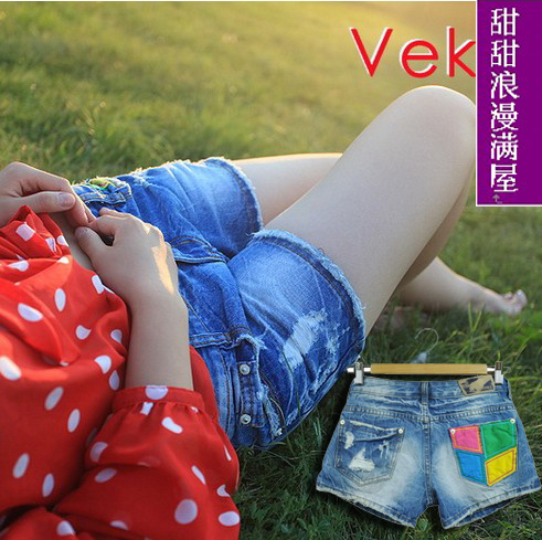 Free Shipping 2013 883007 casual fashion personality multicolour applique water wash denim blue shorts wholesale