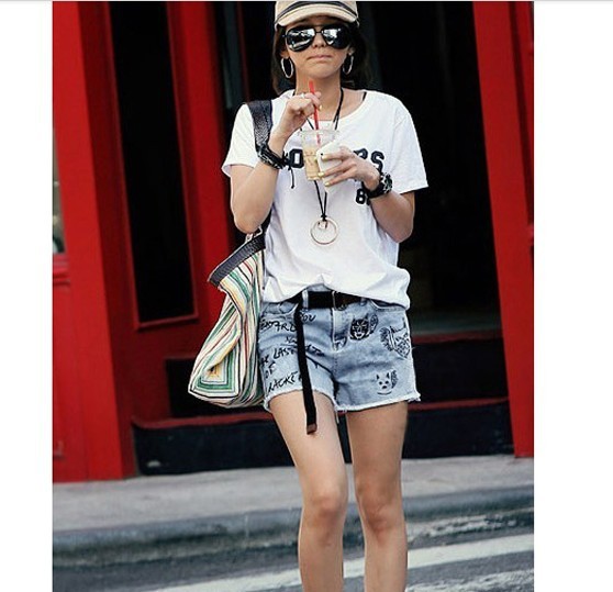 Free Shipping 2013 Low waist casual women Jeans short Embroidery cat loose denim Jeans Shorts Torn pants S/M/L/XL