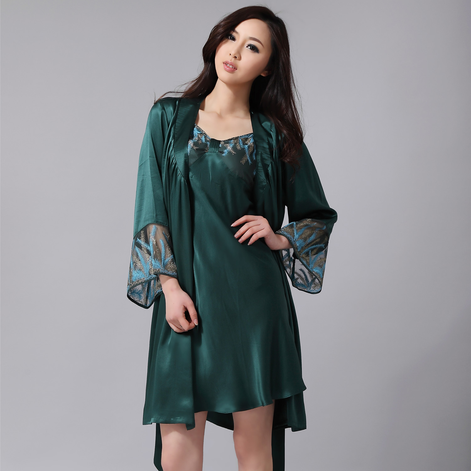 Free shipping 2013 mulberry 100% silk smarten peacock feather silk sleepwear outerwear