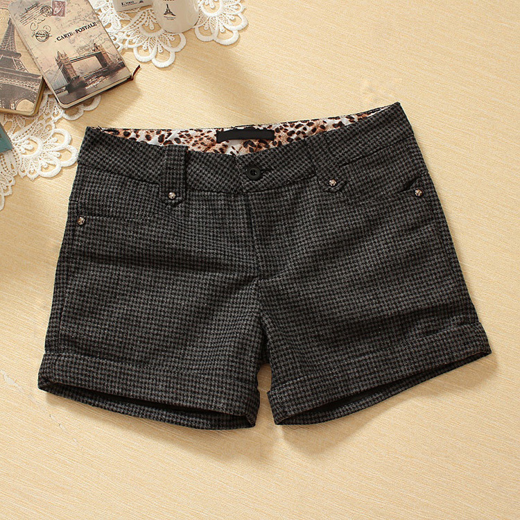 Free Shipping 2013 qiu dong new fashion leisure shorts