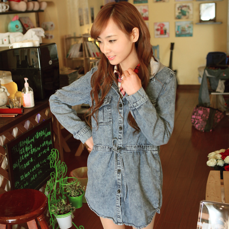 Free Shipping 2013 spring new arrival women's drawstring fashion slim waist with a hood long design denim outerwear QLY27