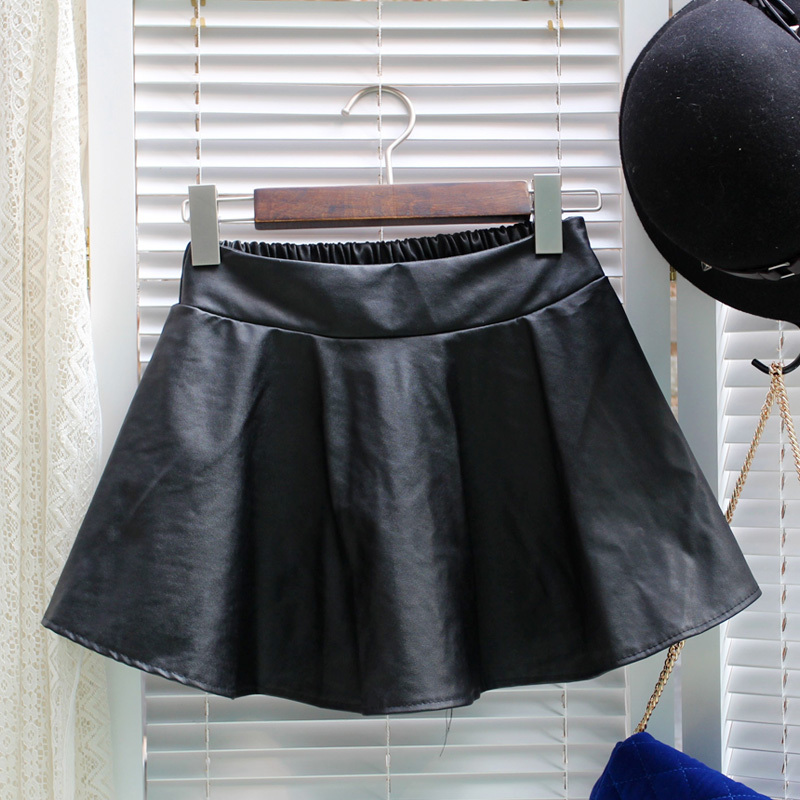 Free shipping 2013 spring vintage high waist leather PU bust skirt short skirt sheds all-match puff skirt