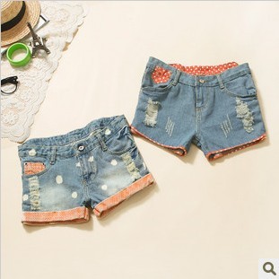 Free Shipping 2013 summer women's 133231 cute light blue polka dot roll up hem denim shorts