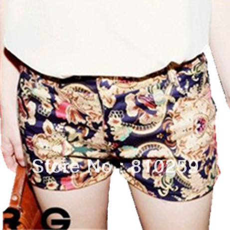 free shipping 2013 women new fashion hot selling personality vintage totem print all match shorts ladies summer shorts S M L 745