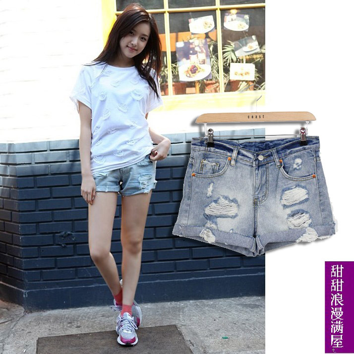 Free Shipping 2013 women's 372649 casual all-match light blue roll-up hem denim shorts