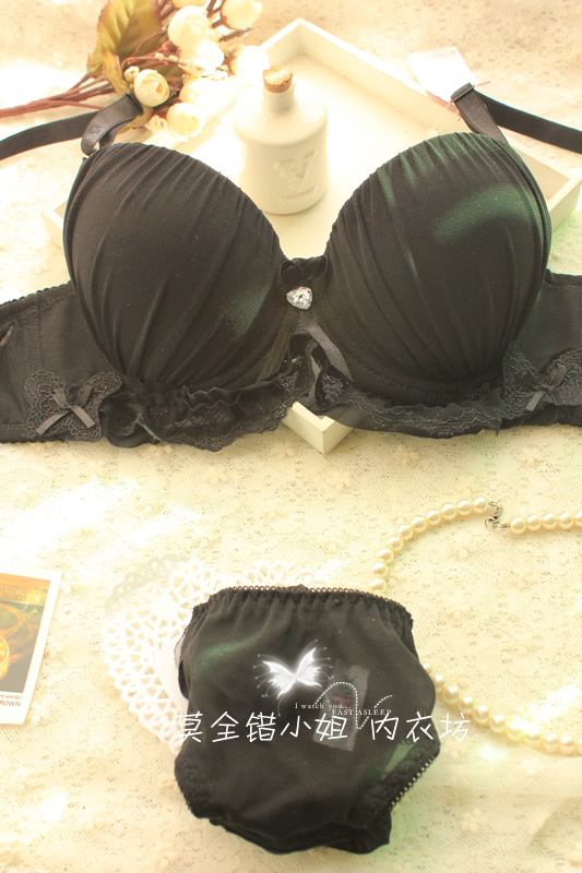 Free shipping! 3 breasted chiffon black side gathering adjustable push up bra sexy bra underwear set