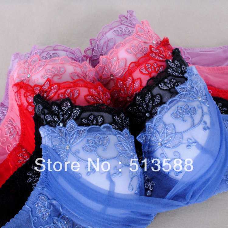 Free shipping 9074 embroidery with drilling soft prop adjustable bra wholesale Taobao hot explosion models holiday gift