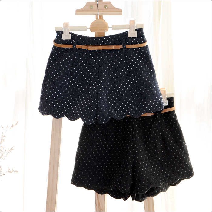 Free Shipping all-match polka dot wave edge cashmere woolen casual shorts boot cut jeans with belt (Black+Blue)121216#20