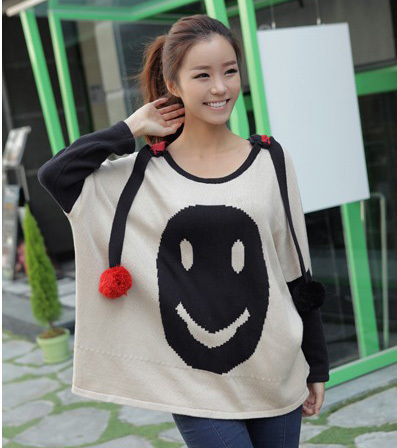 Free Shipping  autumn and winter fashion smiley pattern batwing sleeve hat sweater 3511 MY