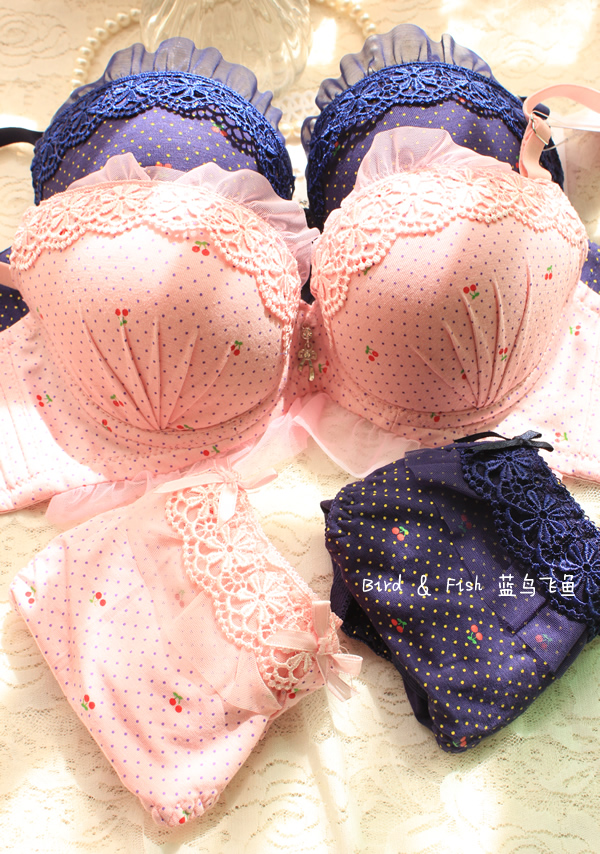 free  shipping  Cherry underwear 3 breasted side gathering push up bra lace bra set powder