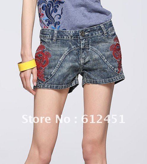 Free Shipping Chinese wind embroidery washed denim shorts