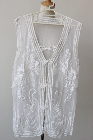 Free Shipping Elegant Beading Embroidery Hollow Out Lace Cutout Vest Eur Size