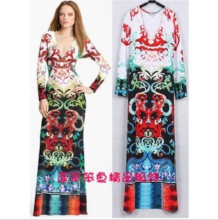 Free shipping Europe and the United States super beautiful printing V collar sexy goddess super long pattern knitted dress