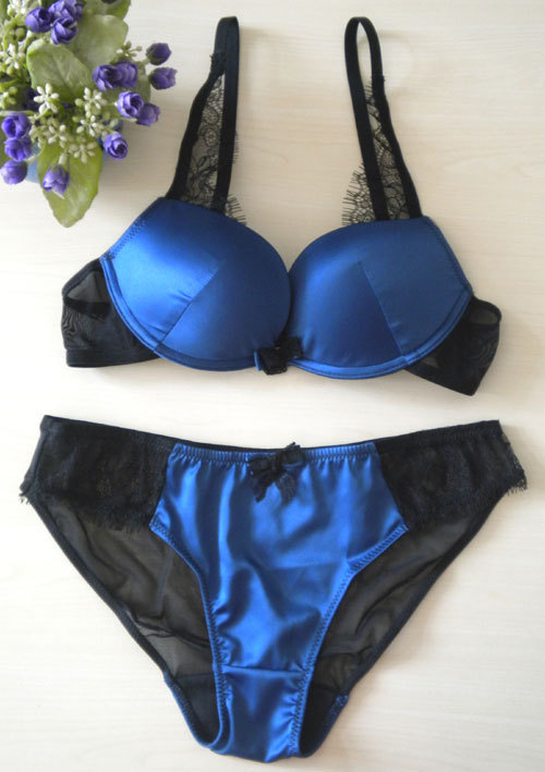 Free shipping! Fashion vs satin fabric eyeholes lace sexy bra thick thin underwear bra set