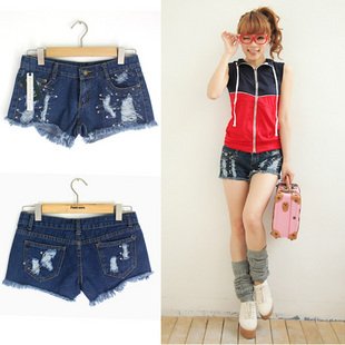 Free Shipping #Fashion woman low-waist jeans, shorts A03139