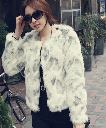 Free  shipping ! Faux faux short design outerwear