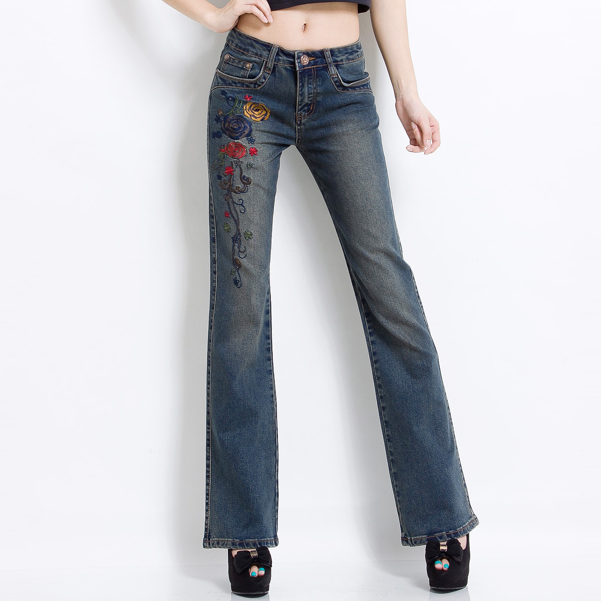 Free Shipping female retro hole butt-lifting jeans roll up vintage old style colorful embroidery weila pants3 - 3057