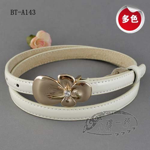 Free shipping high-quality Women Flower Buckle Skinny Genuine Patent leather Belt ladies fashion belts aBT-A143a