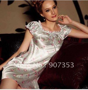 Free shipping Ladies' 100% silk charmeuse robe/nightgown/sleepwear