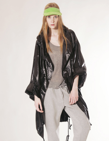 Free Shipping Limited edition pushbutton ! style loose drawstring black raincoat trench