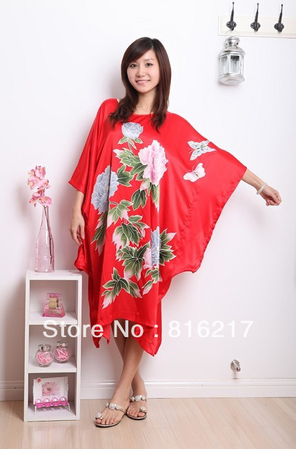 Free shipping Luxury silk women's sistance peony half sleeve batwing shirt silk nightgown robe