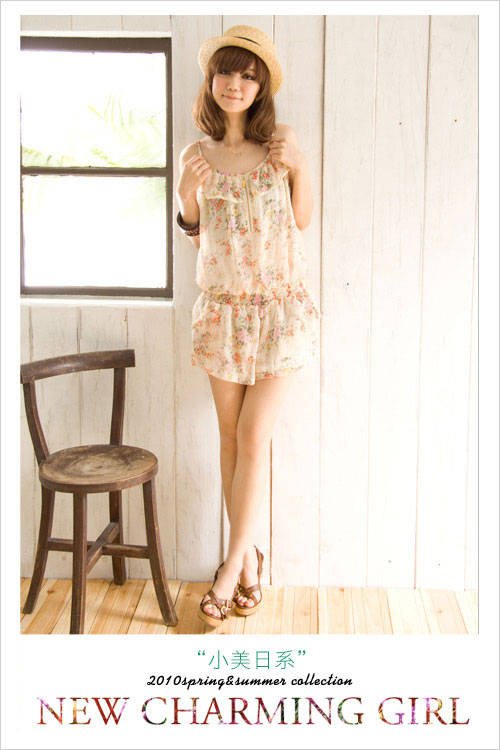 Free Shipping New summer Korean version of sweet piece pants Floral tape elastic waist jumpsuit shorts special wholesale