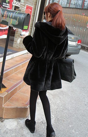 Free shipping New winter warm hooded jacket sided wear and long sections Leather