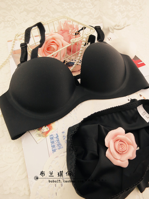 Free shipping Quality black . sexy black one piece seamless bra push up underwear set thick cup adjustable