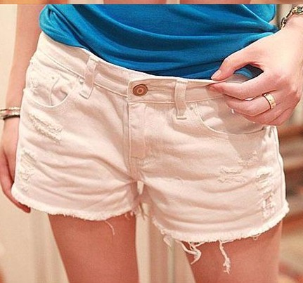 free shipping Single coveredbuttons hole wool denim shorts white hole single-shorts