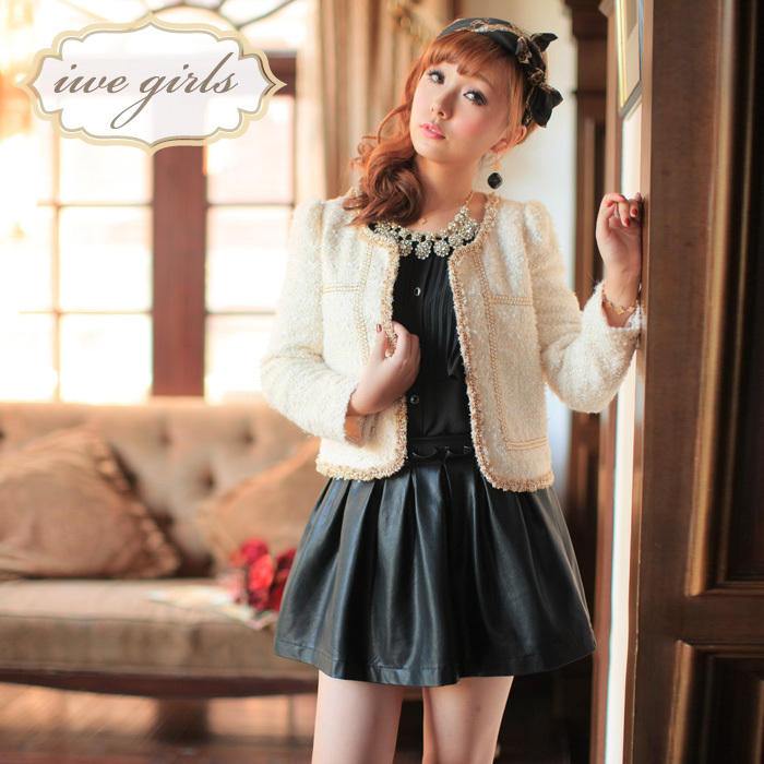 Free shipping - Small 2012 new arrival women's high waist pleated bust skirt black short leather skirt