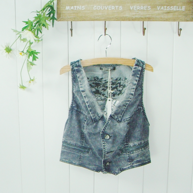 free shipping Spring and autumn women's brief vintage V-neck denim shorts vest 0212