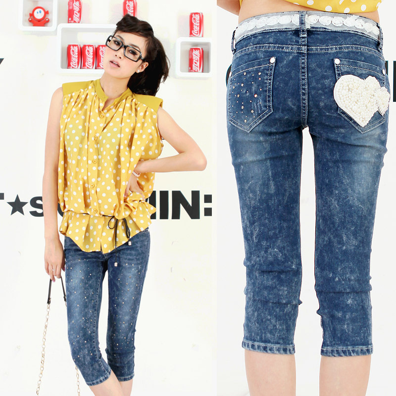 Free Shipping Summer new arrival 2013 fashion slim white rose heart pearl decoration female denim capris