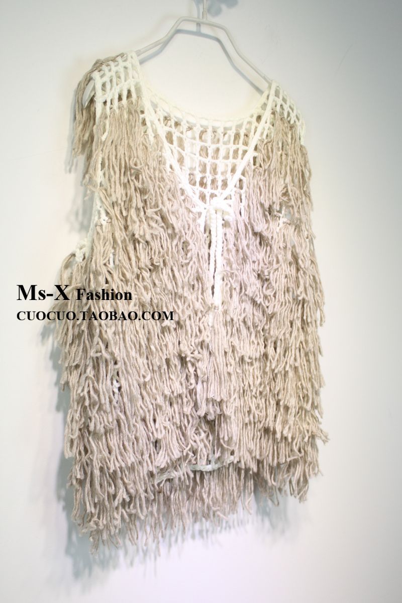 Free shipping Super pull style ! fashion cool handmade yarn tassel vest style sweater