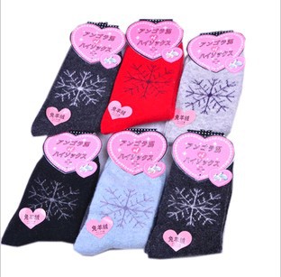 Free Shipping  Supply large snowflakes wool socks rabbit wool socks stockings warm upset qiu dong socks socks wholesale