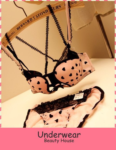 Free shipping three breasted burst milk W shaped cross beauty back underwear sets love lace bra gather lady bra sets F0023