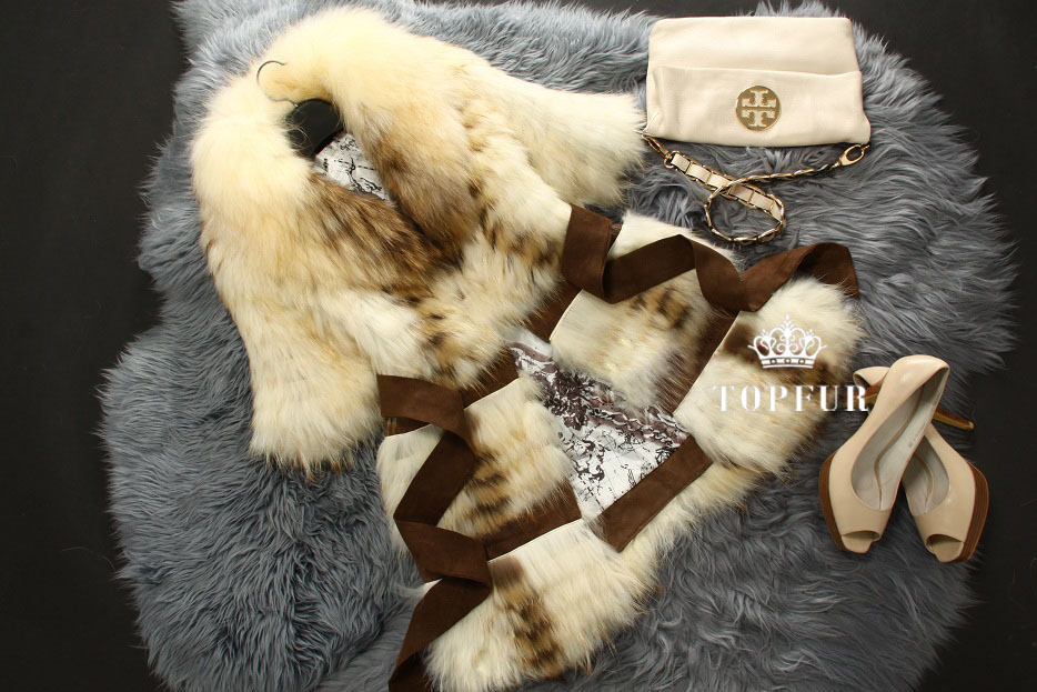 Free shipping to EMS new arrivals wholesale price women`s fox fur coat with raccoon fur collar long waistcoat fur vest jacket