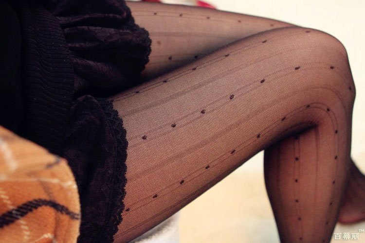 Free shipping Vintage velvet flower chain Takifugu dot pantyhose